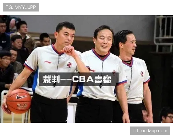 篮球进攻犯规规则详解如何界定具体行为与裁判判罚标准